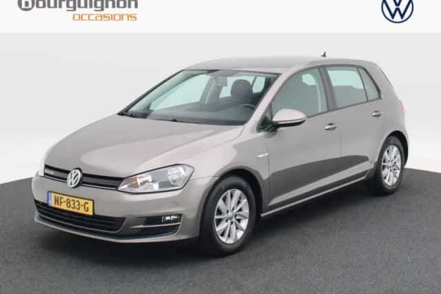 Volkswagen Golf (2017) thumbnail 1