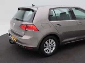 Volkswagen Golf (2017) thumbnail 16