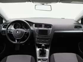 Volkswagen Golf (2017) thumbnail 30