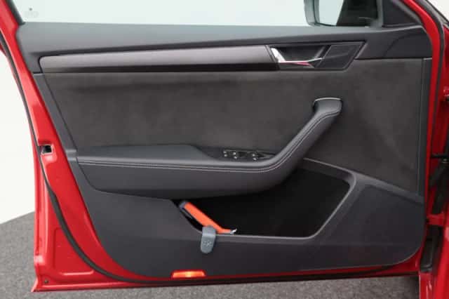 Škoda Superb (2024) thumbnail 21