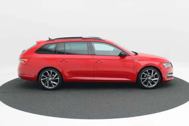 Škoda Superb (2024) thumbnail 6