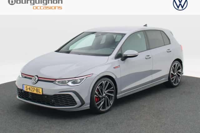 Volkswagen Golf (2022) thumbnail 1