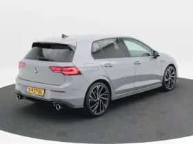 Volkswagen Golf (2022) thumbnail 2