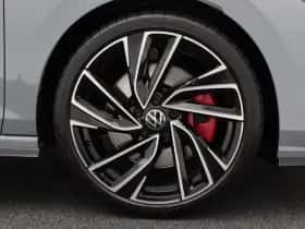 Volkswagen Golf (2022) thumbnail 14