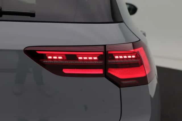 Volkswagen Golf (2022) thumbnail 15