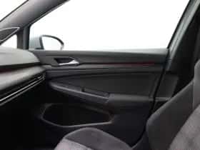 Volkswagen Golf (2022) thumbnail 31