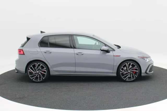 Volkswagen Golf (2022) thumbnail 7