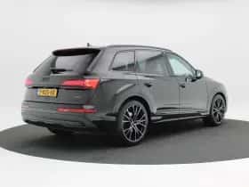 Audi Q7 (2023) thumbnail 2