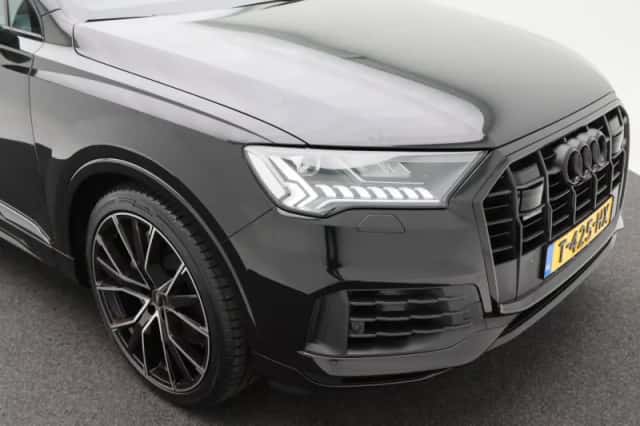 Audi Q7 (2023) thumbnail 13