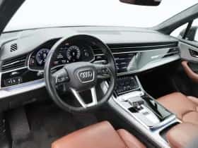 Audi Q7 (2023) thumbnail 3
