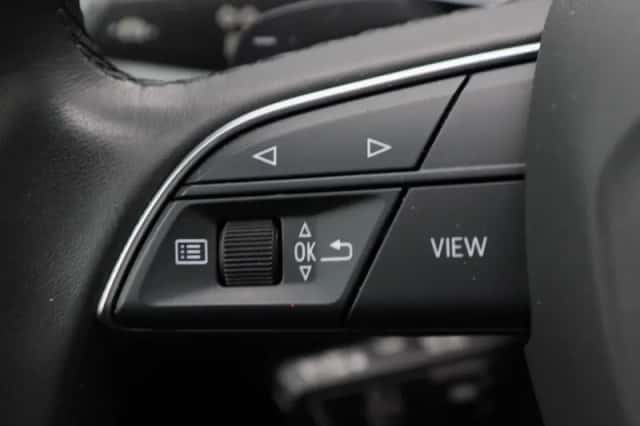Audi Q7 (2023) thumbnail 26