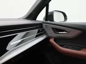 Audi Q7 (2023) thumbnail 36