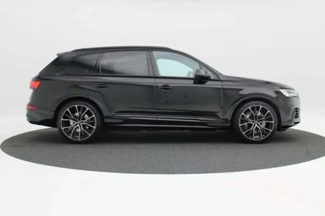 Audi Q7 (2023) thumbnail 8