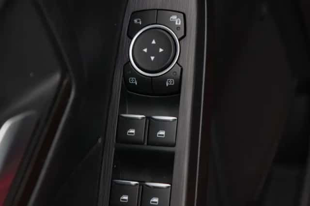 Ford Kuga (2022) thumbnail 21
