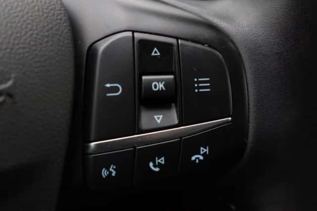 Ford Kuga (2022) thumbnail 25