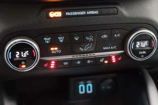 Ford Kuga (2022) thumbnail 29