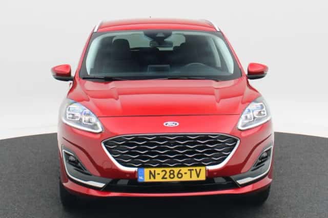 Ford Kuga (2022) thumbnail 5
