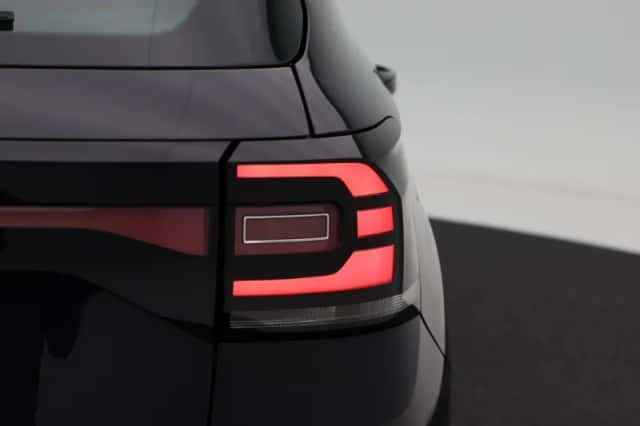 Volkswagen T-Cross (2019) thumbnail 16