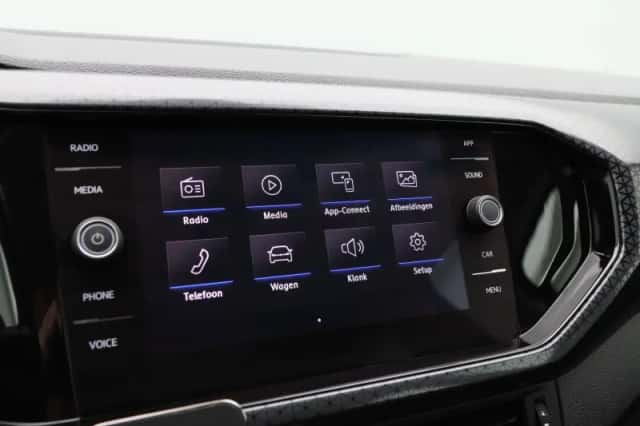 Volkswagen T-Cross (2019) thumbnail 23