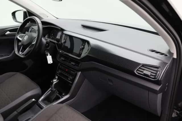 Volkswagen T-Cross (2019) thumbnail 36