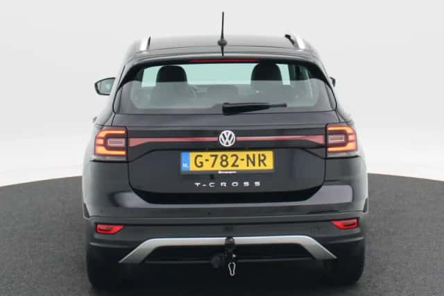 Volkswagen T-Cross (2019) thumbnail 6