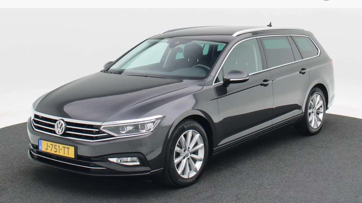 Volkswagen Passat (2019) — foto 1