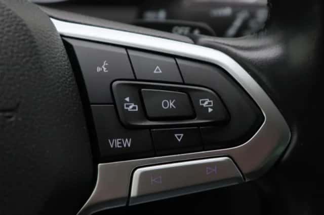 Volkswagen Passat (2019) thumbnail 22