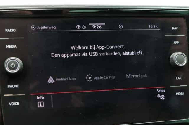 Volkswagen Passat (2019) thumbnail 26