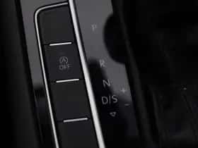 Volkswagen Passat (2019) thumbnail 30