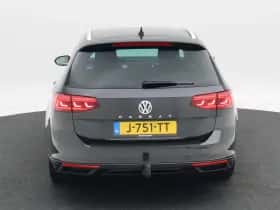 Volkswagen Passat (2019) thumbnail 5