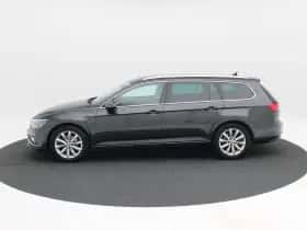 Volkswagen Passat (2019) thumbnail 7