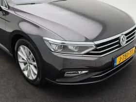 Volkswagen Passat (2019) thumbnail 10