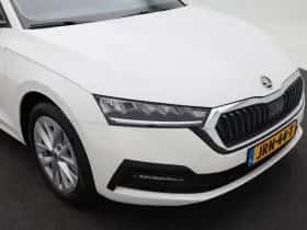 Škoda Octavia (2023) thumbnail 12