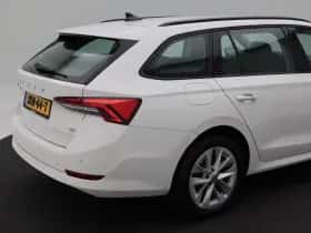 Škoda Octavia (2023) thumbnail 15