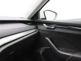 Škoda Octavia (2023) thumbnail 25