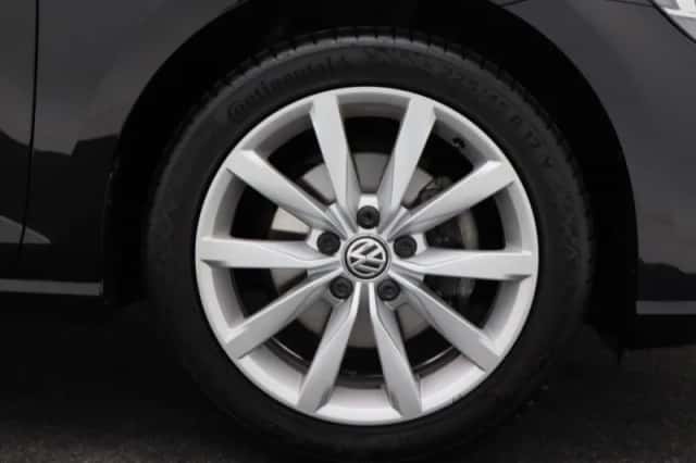 Volkswagen Golf (2018) thumbnail 11