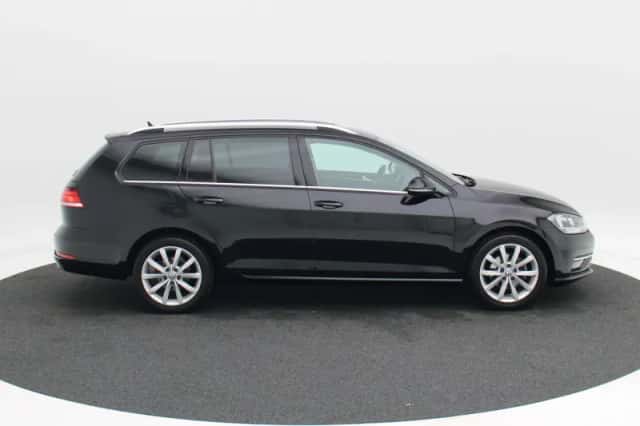 Volkswagen Golf (2018) thumbnail 6