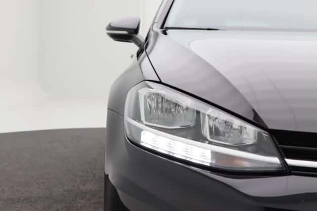 Volkswagen Golf (2018) thumbnail 8
