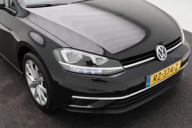Volkswagen Golf (2018) thumbnail 10