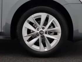 Škoda Octavia (2025) thumbnail 13