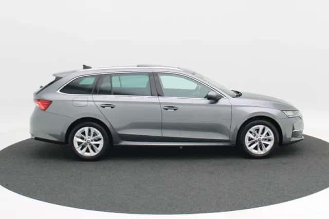 Škoda Octavia (2025) thumbnail 6