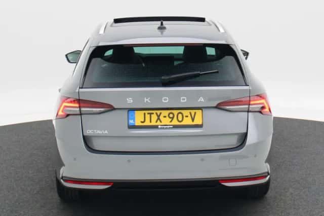 Škoda Octavia (2025) thumbnail 6