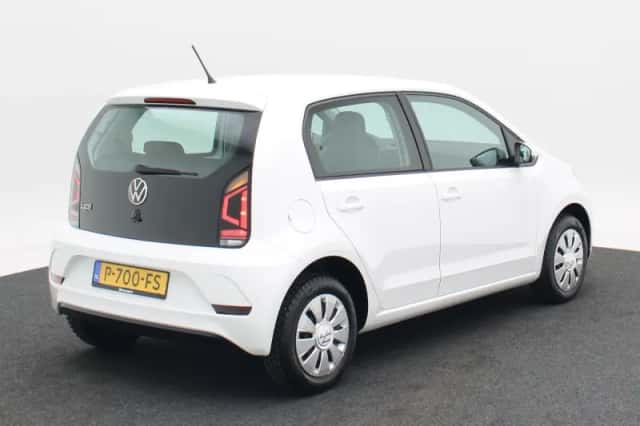 Volkswagen Up! (2022) thumbnail 2