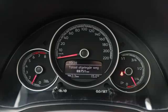 Volkswagen Up! (2022) thumbnail 18