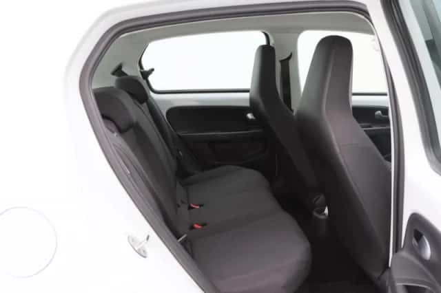 Volkswagen Up! (2022) thumbnail 26