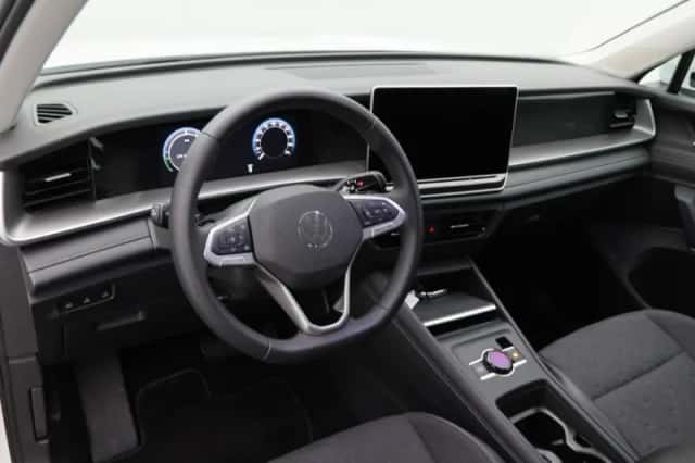 Volkswagen Tayron (2025) thumbnail 4