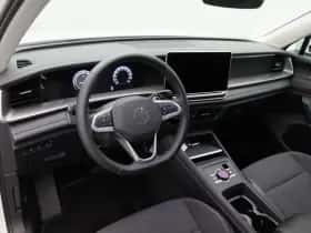 Volkswagen Tayron (2025) thumbnail 4