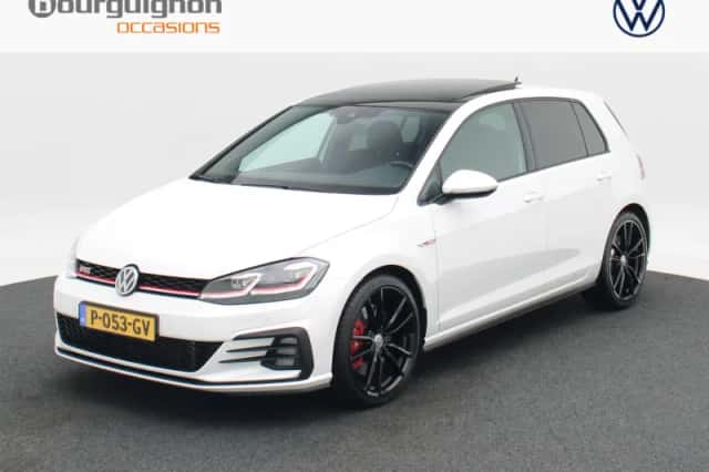 Volkswagen Golf (2019) thumbnail 1