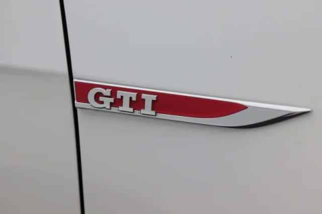 Volkswagen Golf (2019) thumbnail 13