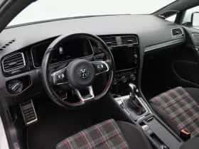 Volkswagen Golf (2019) thumbnail 3